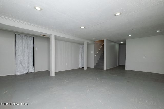 3003 Vogue Ave, Louisville, KY 40220