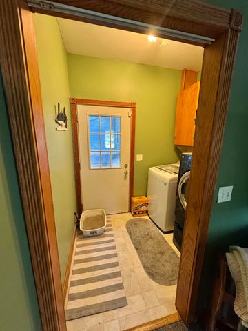 9462 E Colby Road, Crystal Twp, MI 48818