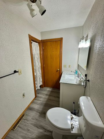 9462 E Colby Road, Crystal Twp, MI 48818