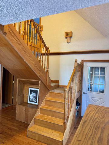 9462 E Colby Road, Crystal Twp, MI 48818