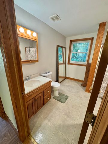 9462 E Colby Road, Crystal Twp, MI 48818