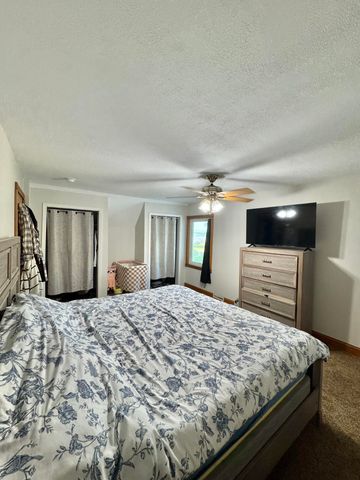 9462 E Colby Road, Crystal Twp, MI 48818