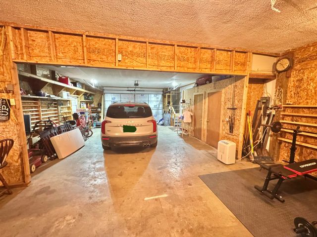 9462 E Colby Road, Crystal Twp, MI 48818
