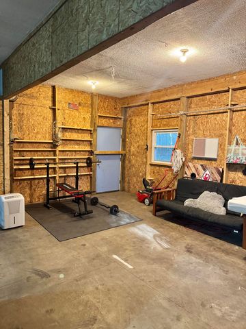9462 E Colby Road, Crystal Twp, MI 48818