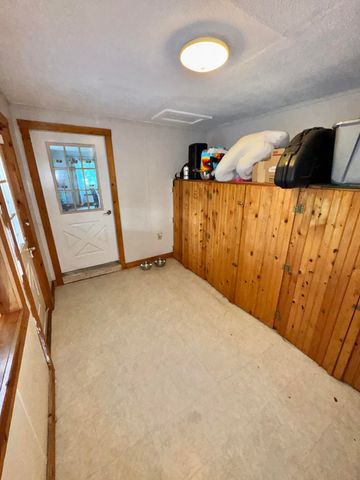 9462 E Colby Road, Crystal Twp, MI 48818