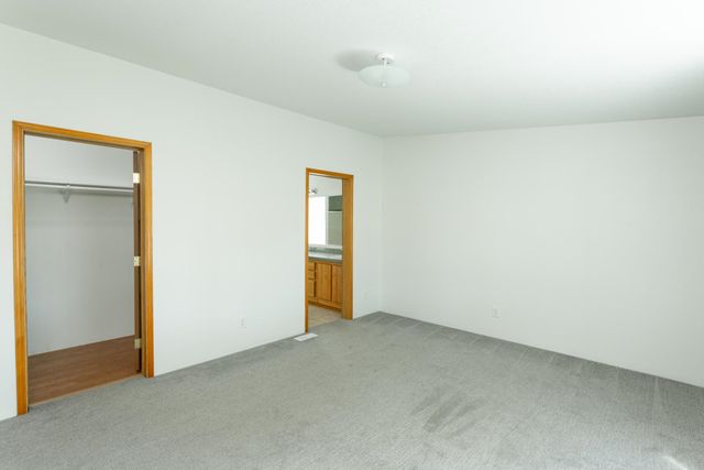 20606 W Indiana Ln, Medical Lake, WA 99022
