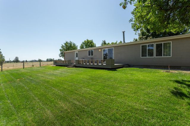 20606 W Indiana Ln, Medical Lake, WA 99022
