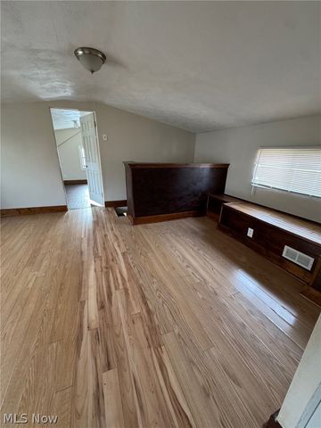 3706 Walton Avenue, Cleveland, OH 44113