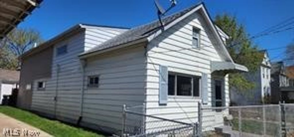 3706 Walton Avenue, Cleveland, OH 44113