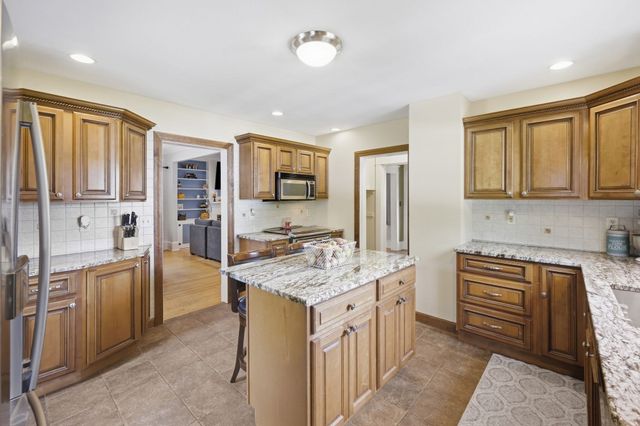 154 Ely Ave, West Springfield, MA 01089