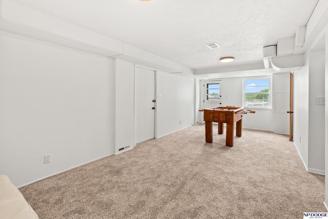2604 S 50th Street, Omaha, NE 68106