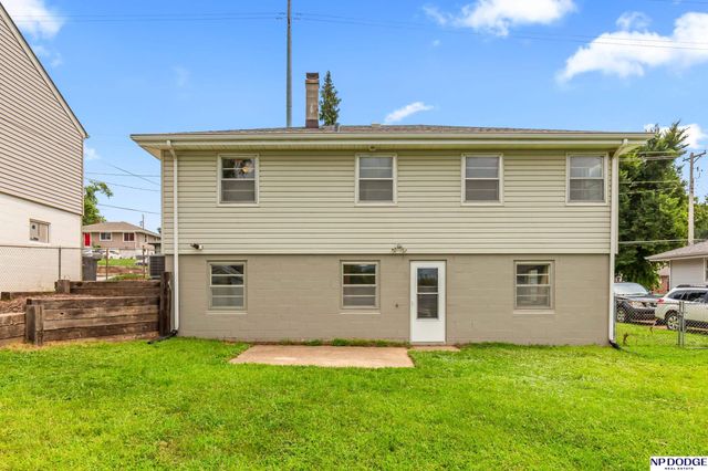 2604 S 50th Street, Omaha, NE 68106