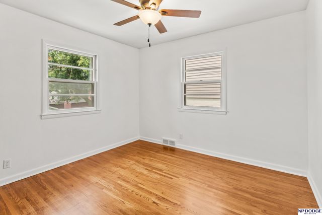 2604 S 50th Street, Omaha, NE 68106