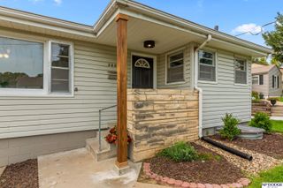 2604 S 50th Street, Omaha, NE 68106