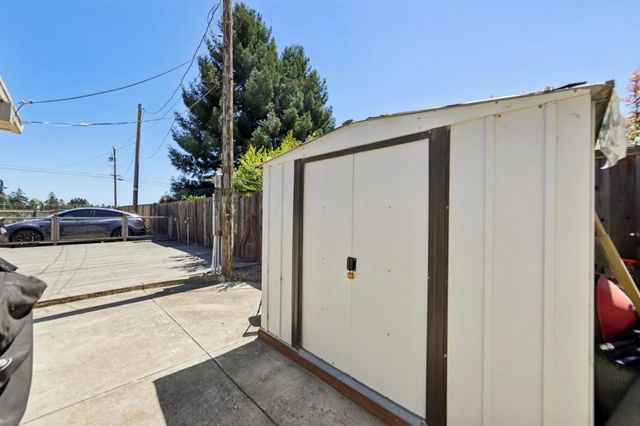 9 Hughes Road, Watsonville, CA 95076