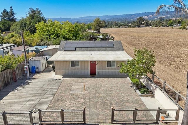 9 Hughes Road, Watsonville, CA 95076