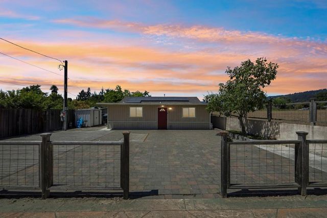 9 Hughes Road, Watsonville, CA 95076