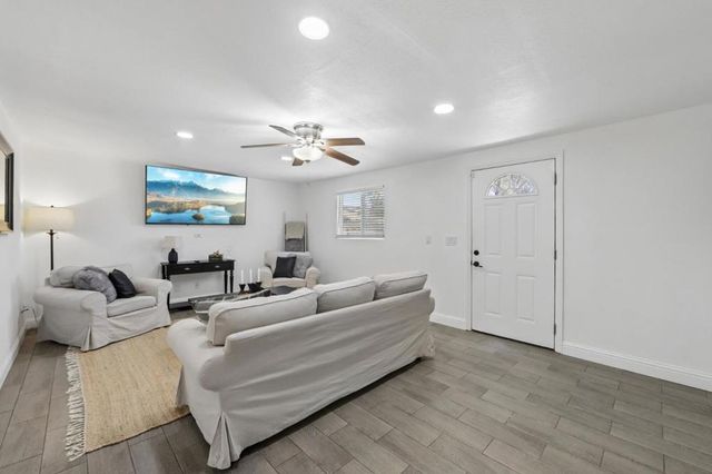 9 Hughes Road, Watsonville, CA 95076