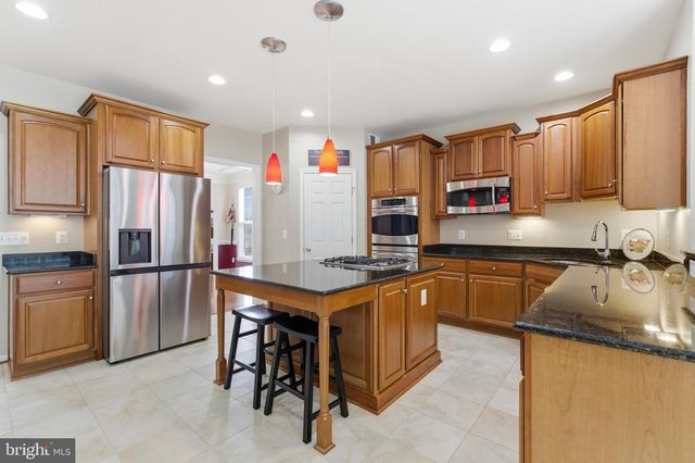 7412 PENSACOLA PL, Gainesville, VA 20155