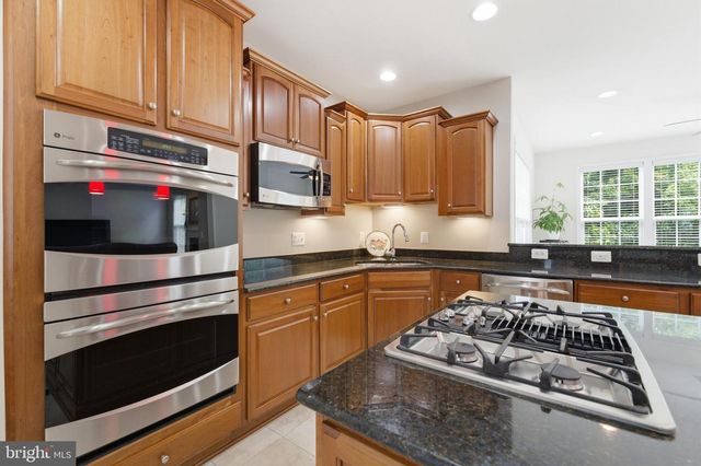 7412 PENSACOLA PL, Gainesville, VA 20155