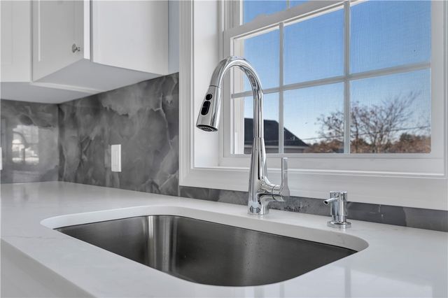 10 Anthony Avenue 2, Providence, RI 02907