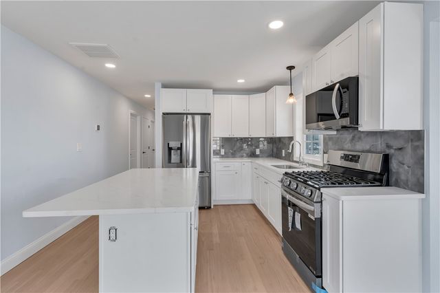 10 Anthony Avenue 2, Providence, RI 02907