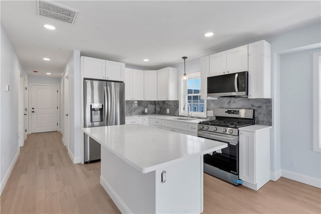 10 Anthony Avenue 2, Providence, RI 02907