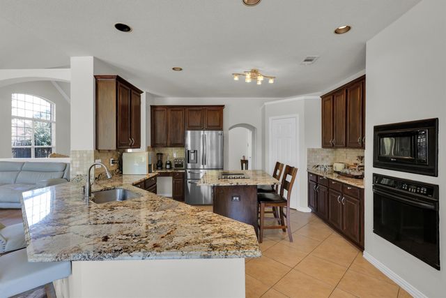 2326 Balleybrooke Drive, Lewisville, TX 75077