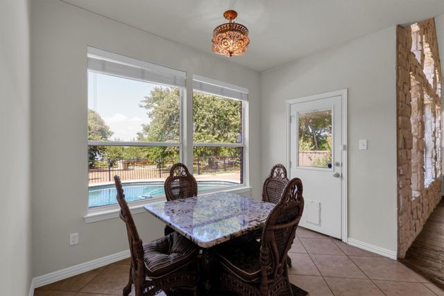 2326 Balleybrooke Drive, Lewisville, TX 75077