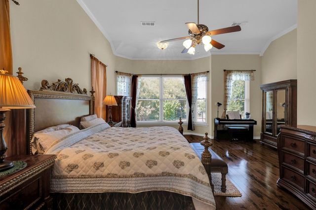 2326 Balleybrooke Drive, Lewisville, TX 75077