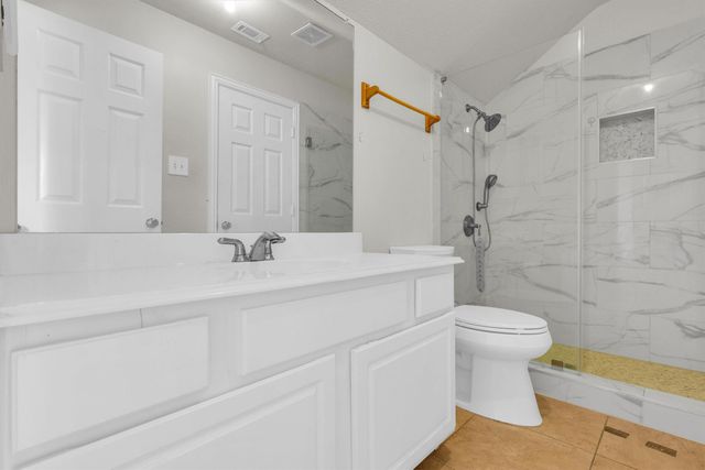 2326 Balleybrooke Drive, Lewisville, TX 75077