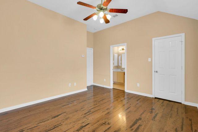 2326 Balleybrooke Drive, Lewisville, TX 75077