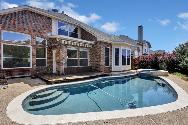 2326 Balleybrooke Drive, Lewisville, TX 75077