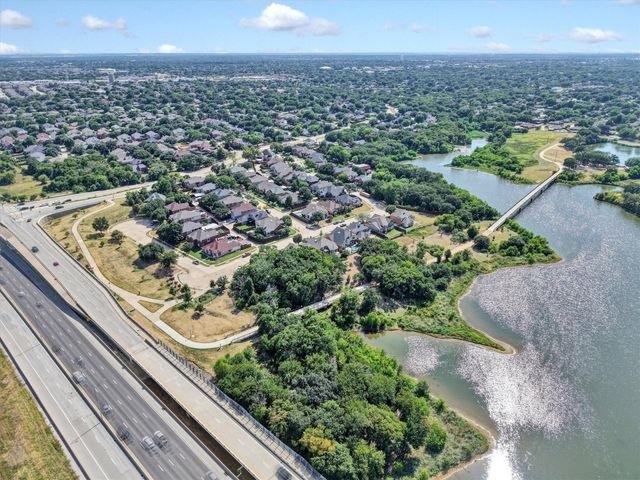 2326 Balleybrooke Drive, Lewisville, TX 75077