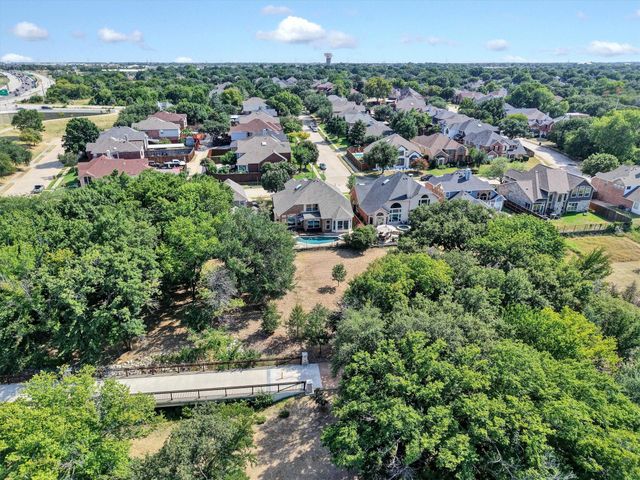 2326 Balleybrooke Drive, Lewisville, TX 75077