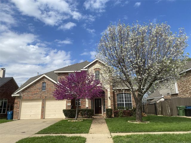 2326 Balleybrooke Drive, Lewisville, TX 75077