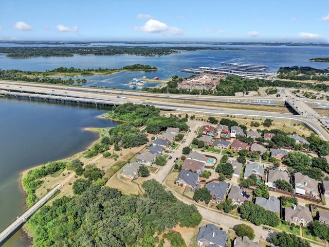 2326 Balleybrooke Drive, Lewisville, TX 75077