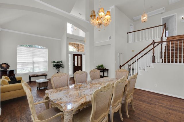 2326 Balleybrooke Drive, Lewisville, TX 75077