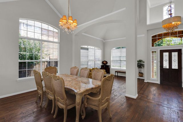 2326 Balleybrooke Drive, Lewisville, TX 75077