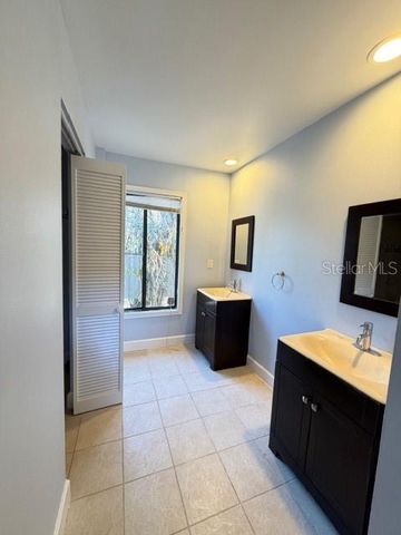 5341 INDIAN CREEK DRIVE B, Orlando, FL 32811