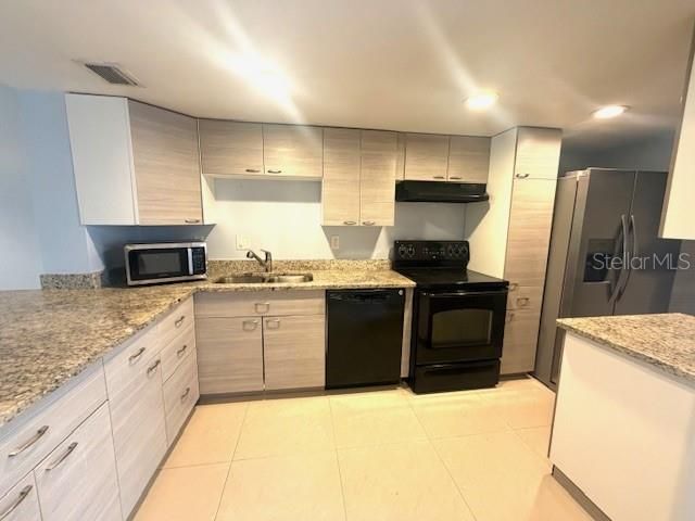 5341 INDIAN CREEK DRIVE B, Orlando, FL 32811