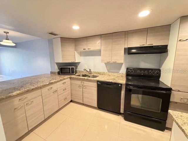 5341 INDIAN CREEK DRIVE B, Orlando, FL 32811