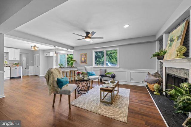 1869 W POINT DR, Cherry Hill, NJ 08003