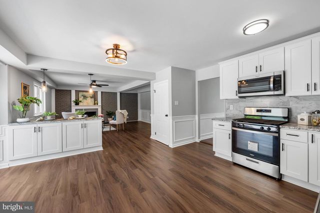 1869 W POINT DR, Cherry Hill, NJ 08003