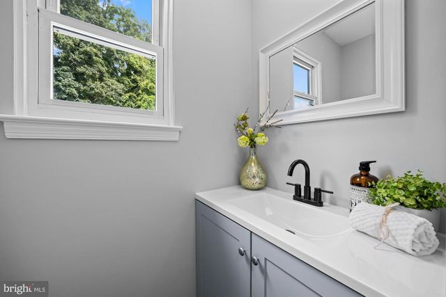 1869 W POINT DR, Cherry Hill, NJ 08003