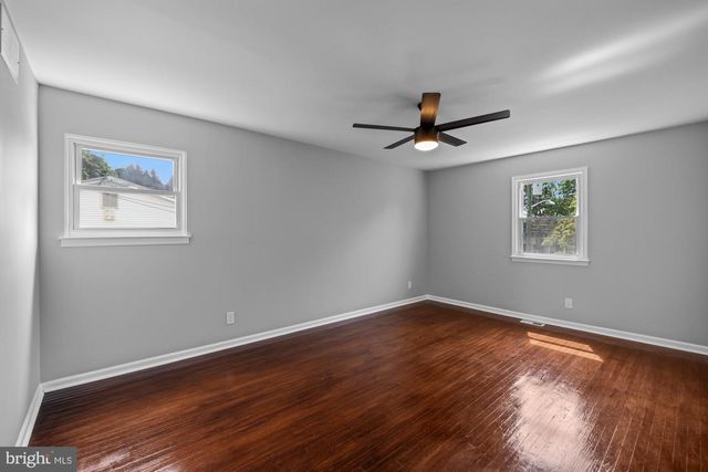 1869 W POINT DR, Cherry Hill, NJ 08003