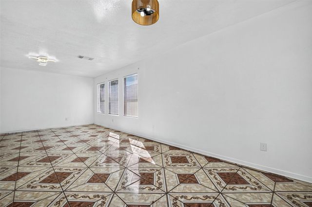 1179 Maclesby Ln, Channelview, TX 77530