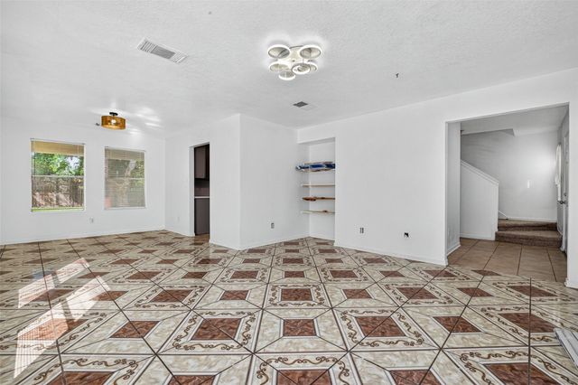 1179 Maclesby Ln, Channelview, TX 77530