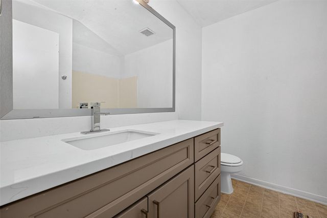 1179 Maclesby Ln, Channelview, TX 77530