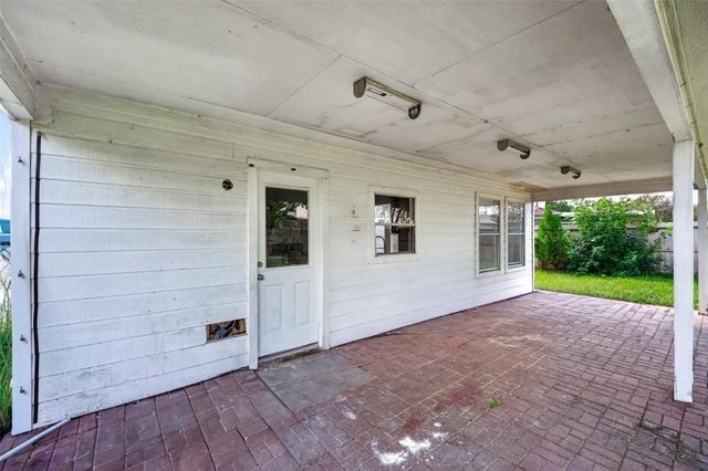 1179 Maclesby Ln, Channelview, TX 77530